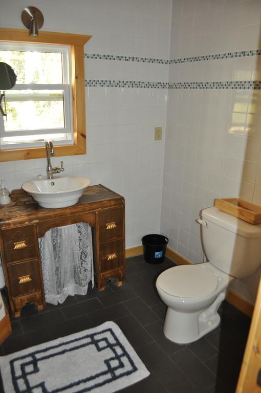 Birch Plain The Sleeping Moose Cottage מראה חיצוני תמונה