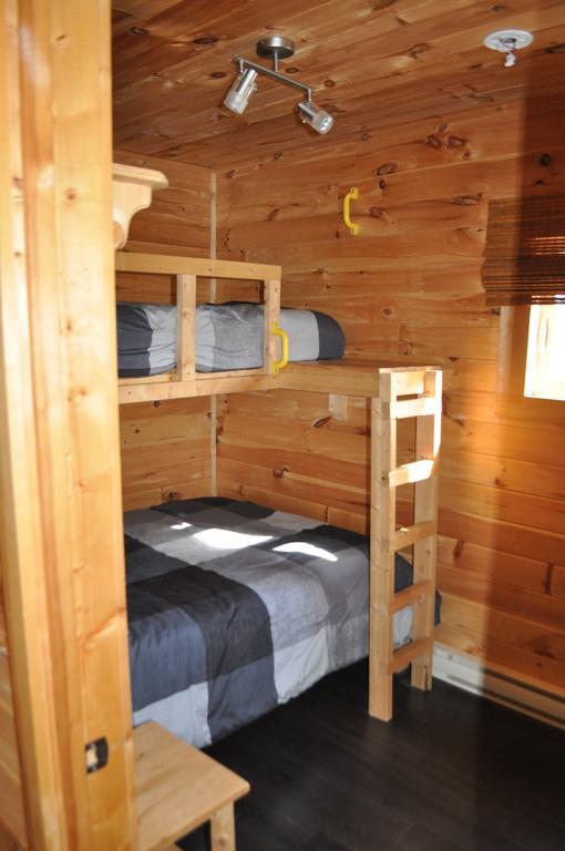 Birch Plain The Sleeping Moose Cottage מראה חיצוני תמונה