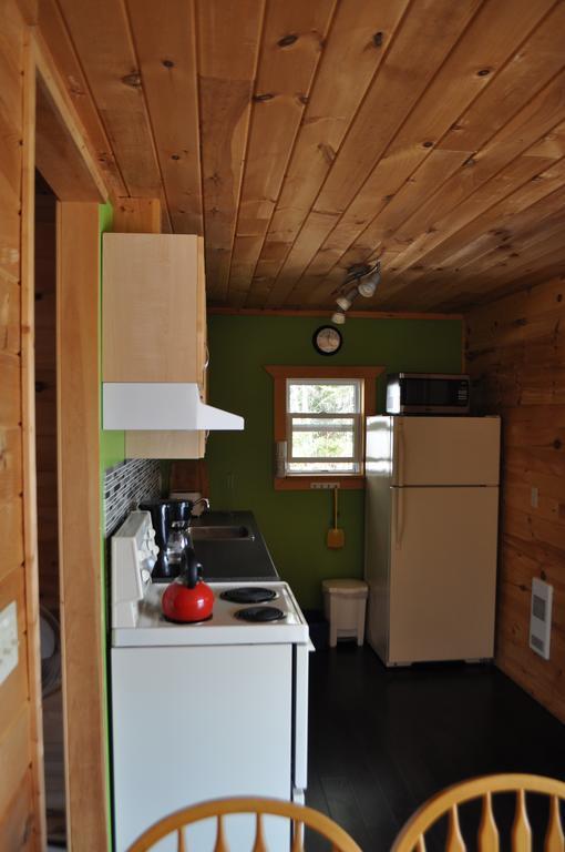 Birch Plain The Sleeping Moose Cottage מראה חיצוני תמונה